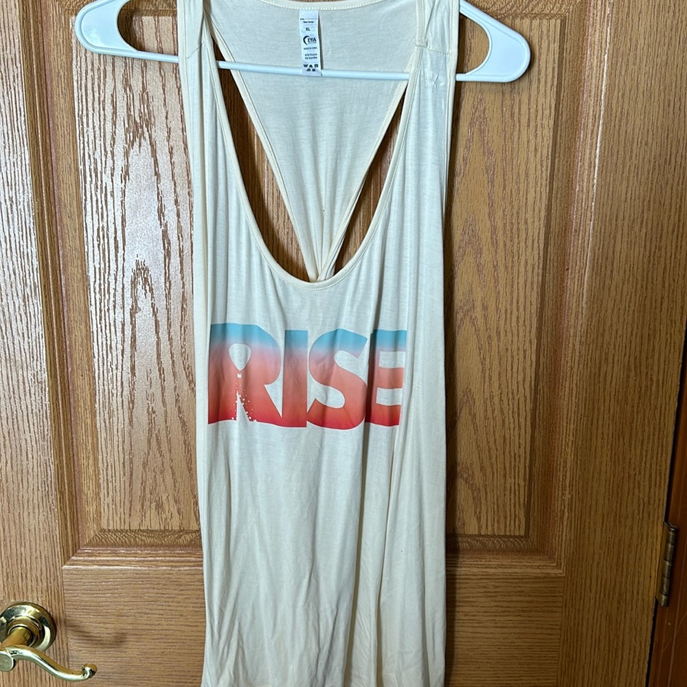 RISE Zyia tank top